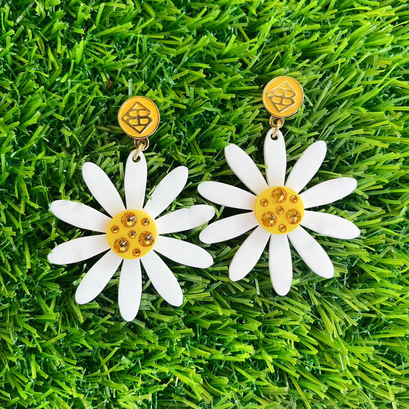 Summer 2021 - Large Darling Daisy Earrings