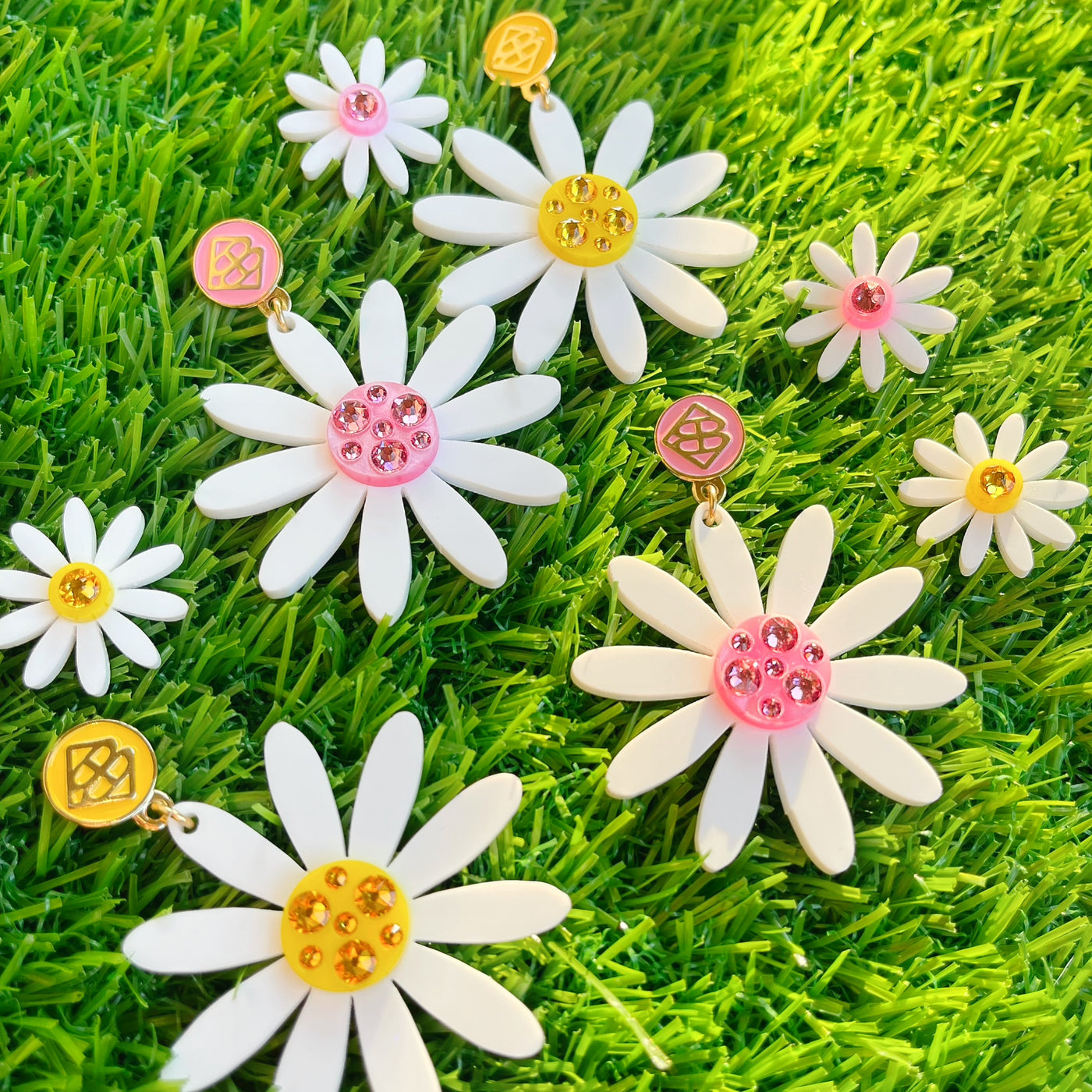 Summer 2021 - Large Darling Daisy Earrings